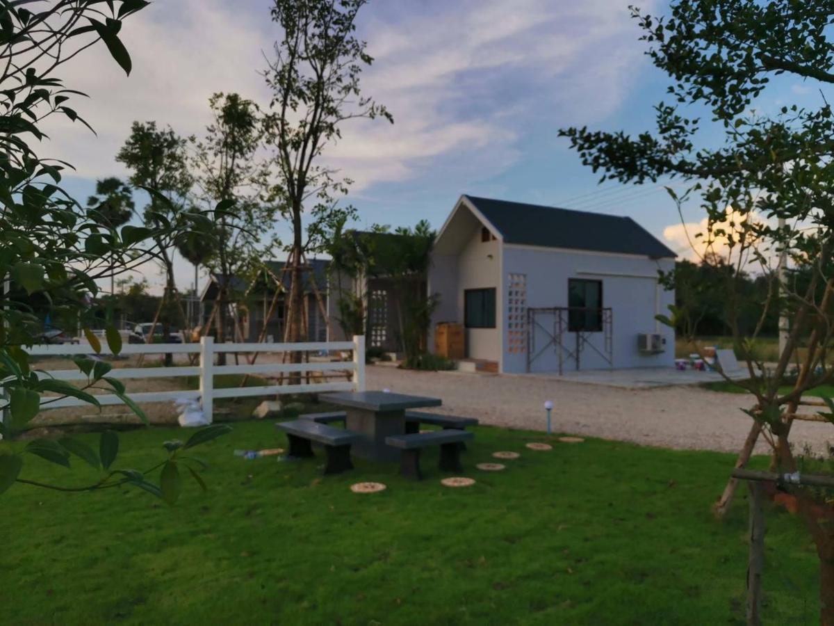 Numhom Resort Ban Nong Chum Saeng Eksteriør bilde