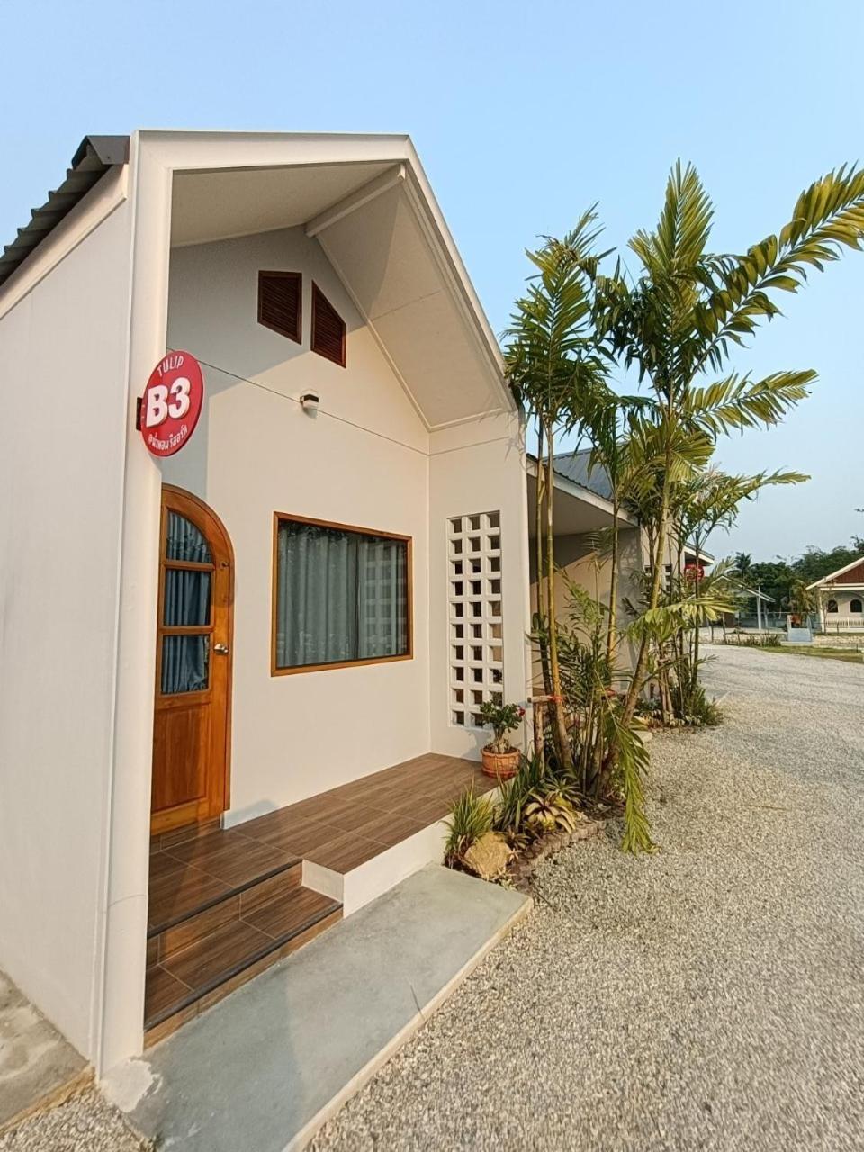 Numhom Resort Ban Nong Chum Saeng Eksteriør bilde